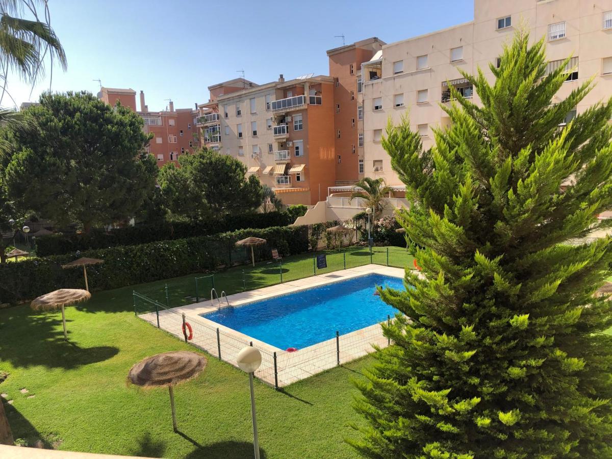 Teatinos Pool Apartment Malaga Exterior photo